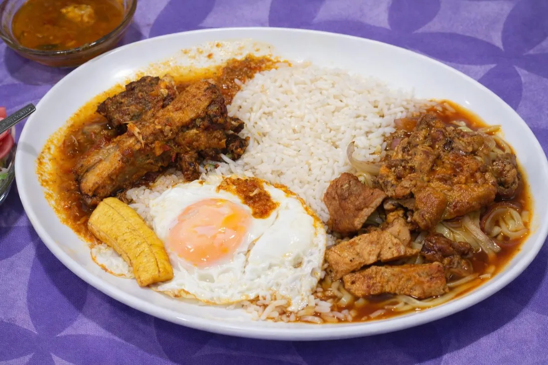 Plato de ceviche fotografiado profesionalmente por Edge Marketing para El Marinero